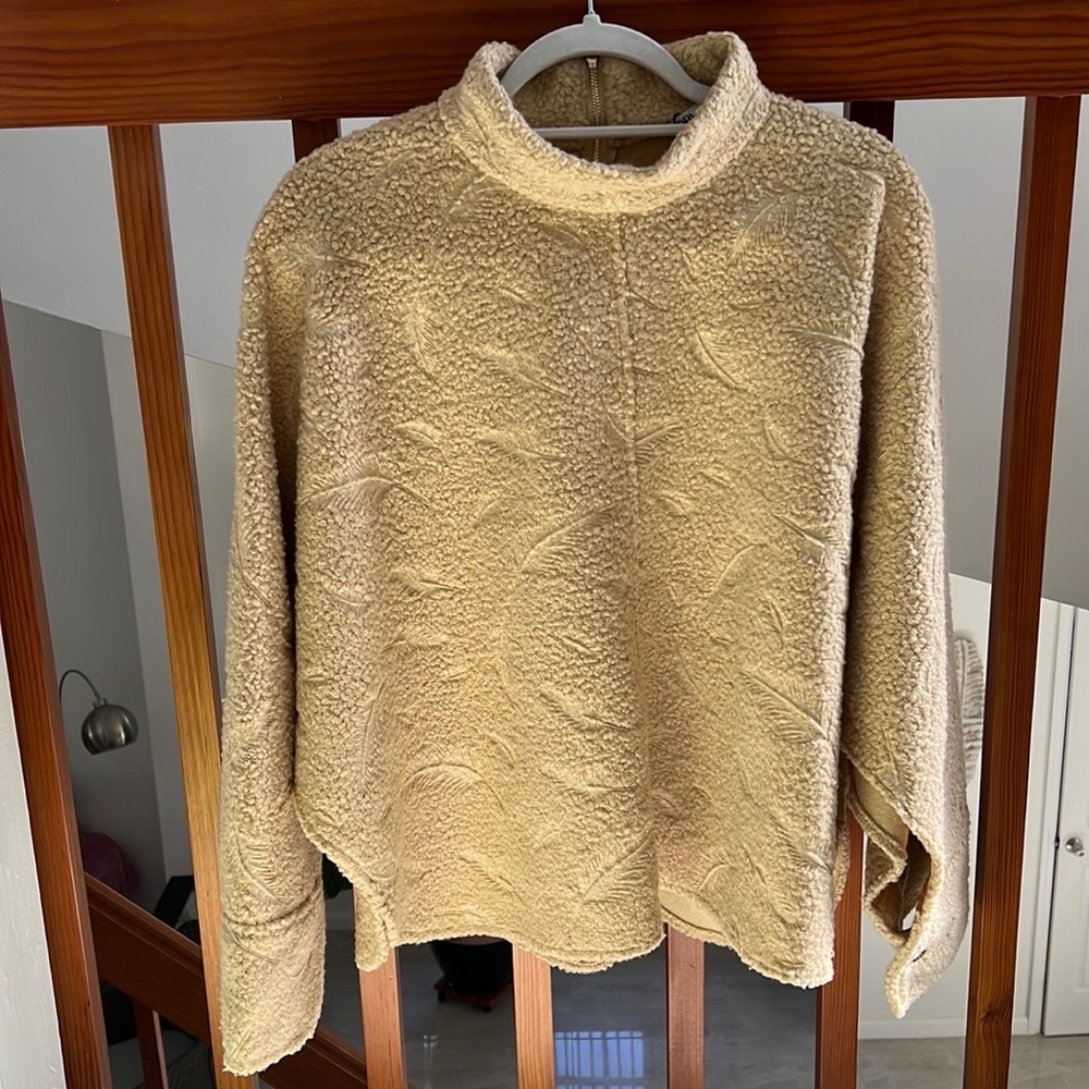 Zara Women’s Poncho Sherpa Open Side Sleeves Buttons Cuffs Zipper Back Cream